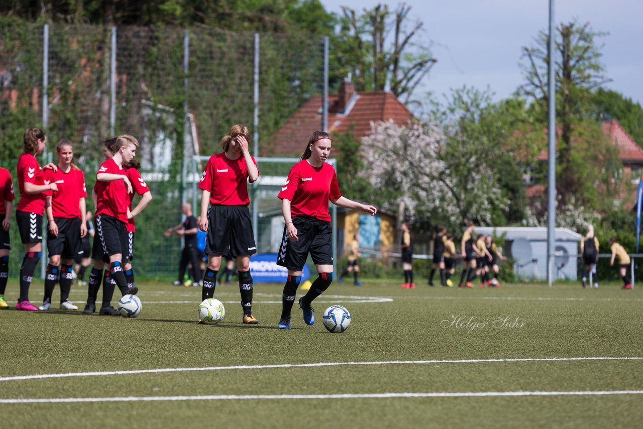 Bild 81 - B-Juniorinnen Pokalfinale SV Henstedt Ulzburg - SG Holstein Sued : 2:0